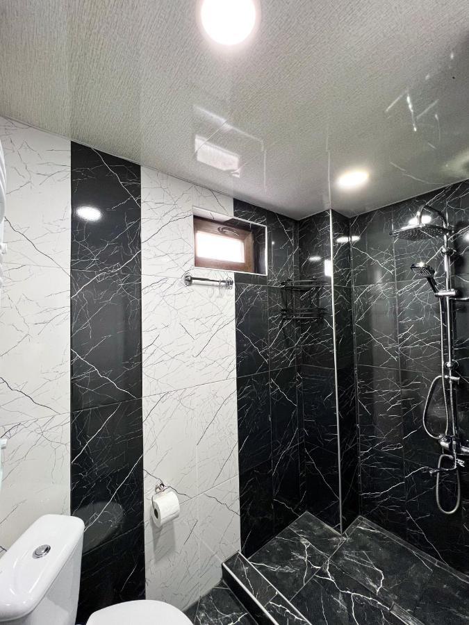 Royal Galaxy Apartment Степанцмінда Екстер'єр фото